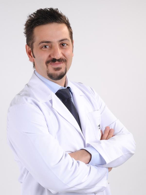 Op. Dr. Ulaş Çınar: Bölgesel Aşırı Terleme Kaderiniz Olmasın