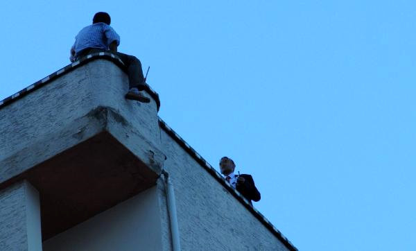 Dr. Öznavruz: Her 40 Saniyede 1 Kişi İntihar Ediyor