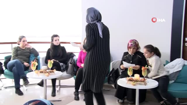 Anne Adayları İçin ‘Gebe Üniversitesi’