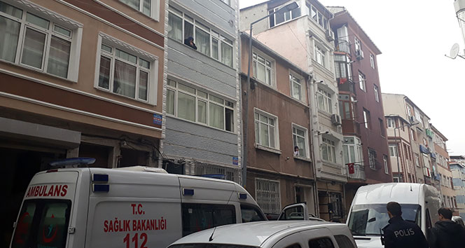 Fatih’te banka çalışanı kadın evinde ölü bulundu
