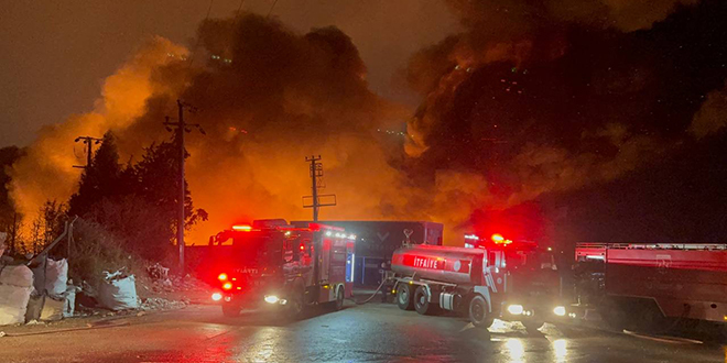 Vali Yavuz’dan lojistik deposunda çıkan yangına ait açıklama