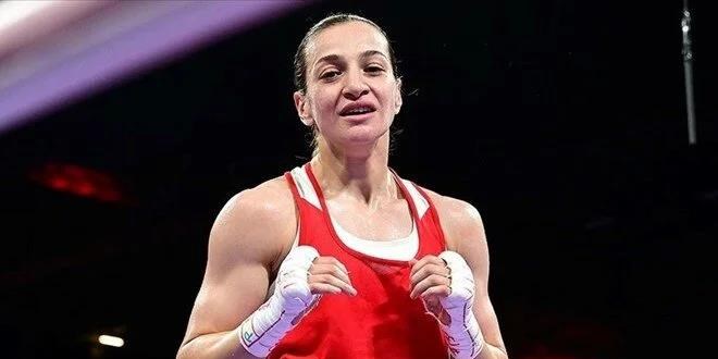 Ulusal boksör Buse Naz Çakıroğlu finalde!