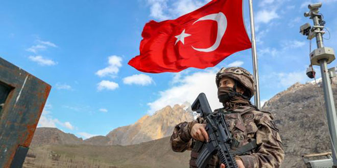 Pençe-Kilit operasyonu bölgesinde bir asker şehit oldu