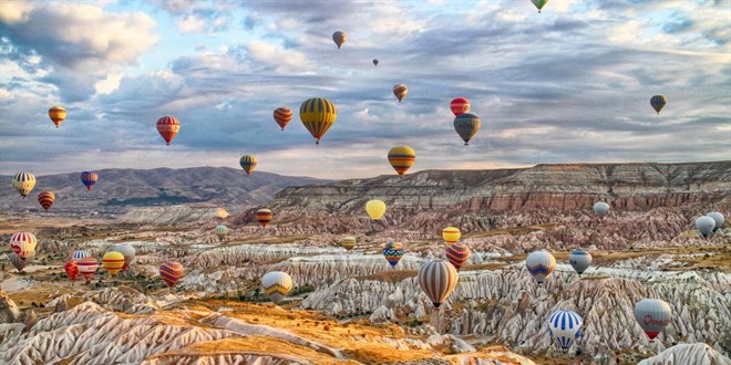 2024’ün birinci 9 ayında 700 bin kişi sıcak hava balonu ile uçtu
