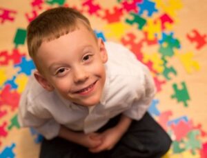 700 bin otizmli çocuktan yalnızca 41 bini eğitime ulaşabiliyor