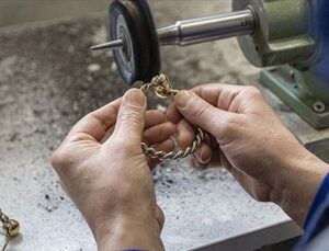 Meslek liseli kuyumcular! Evvel okul, sonra iş