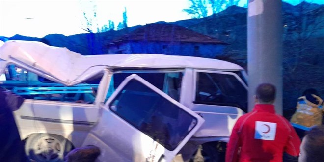 Denetimden çıkan midibüs takla atıp şarampole düştü: 1 meyyit