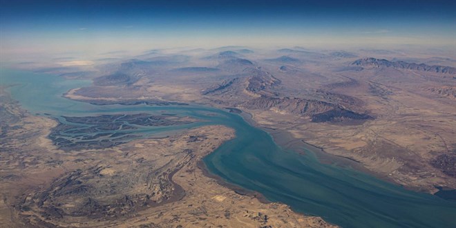 Hürmüz Boğazı’nın fiilen kapanması, denizlerdeki kritik geçiş noktalarının ehemmiyetini hatırlattı