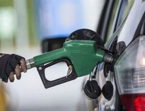 Motorine bugün artırım geldi, Salı günü indirim var