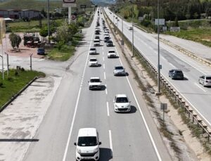 ‘Kilit kavşak’ Kırıkkale’de bayram öncesi trafik yoğunluğu sürüyor