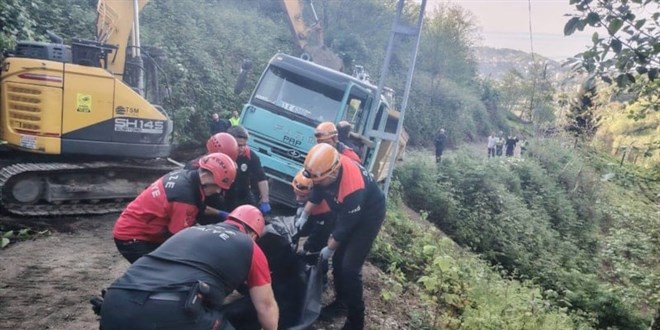 Rize’de kamyon kazasında 1 kişi öldü