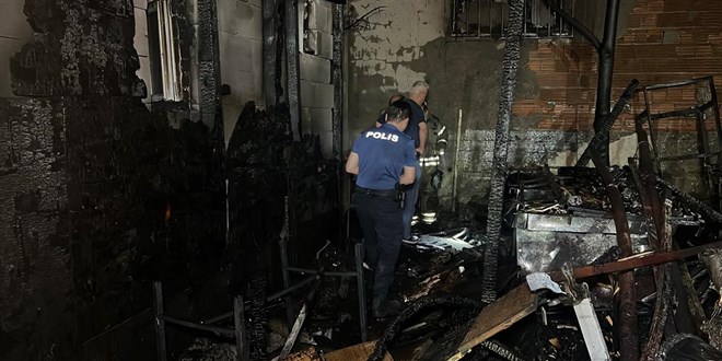 Alevler depodan binalara sıçradı