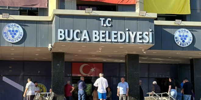 Buca Belediyesi’ne operasyon: Rüşvet ve ‘bankamatik personeli’ savlarıyla 53 gözaltı