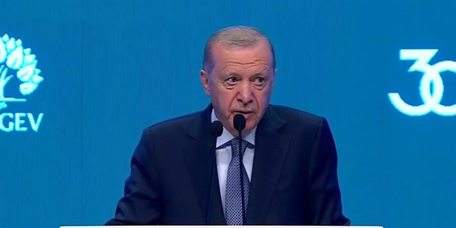 Erdoğan: Gençleri kimsenin ikbal arbedesine kurban etmeyeceğiz