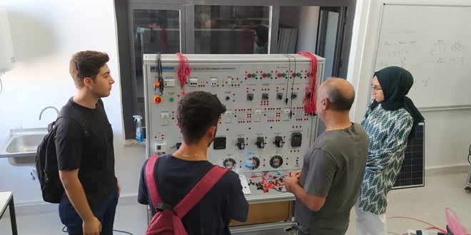 Mesleksel yükseköğretimde dönüşümün birinci adımı bu eğitim öğretim yılında atılıyor